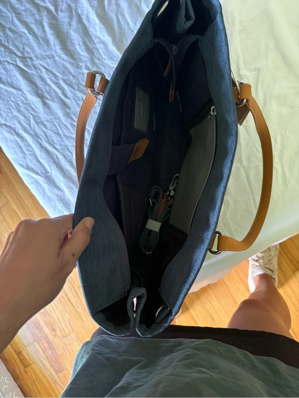 NWT Nordace Women's Laptop Tote Bag in Dark Blue with Tan Trim- Siena pro tote